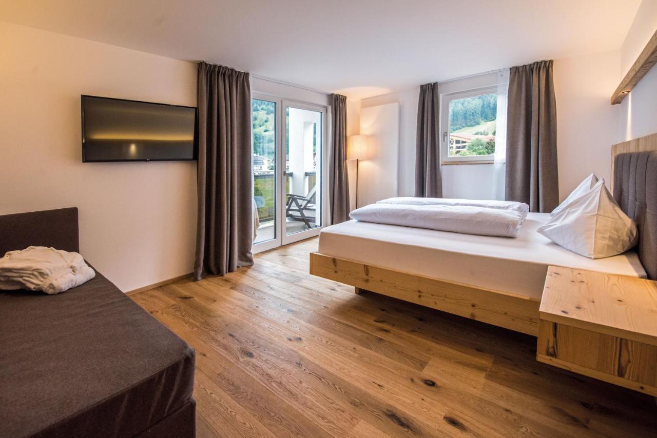 Hotel Fronza Lutago Buitenkant foto