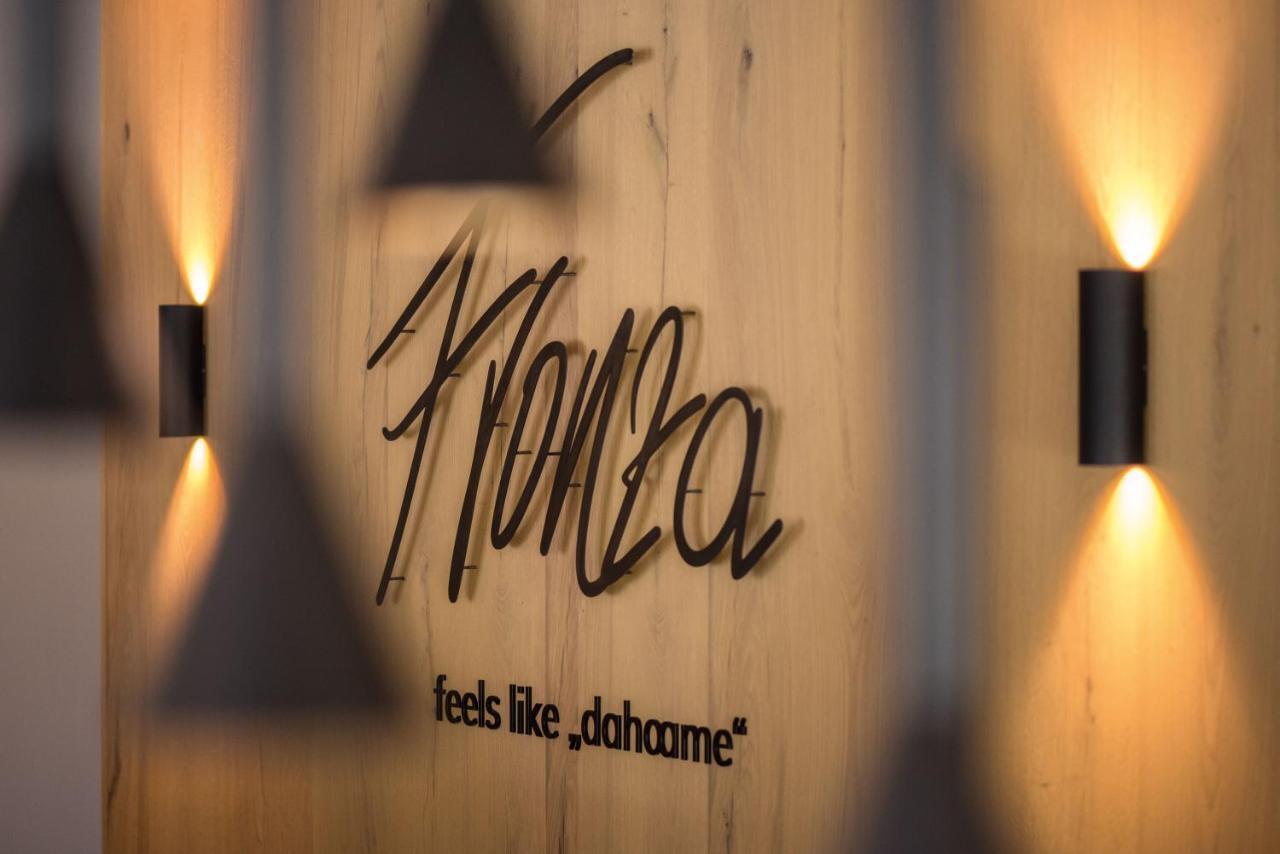 Hotel Fronza Lutago Buitenkant foto